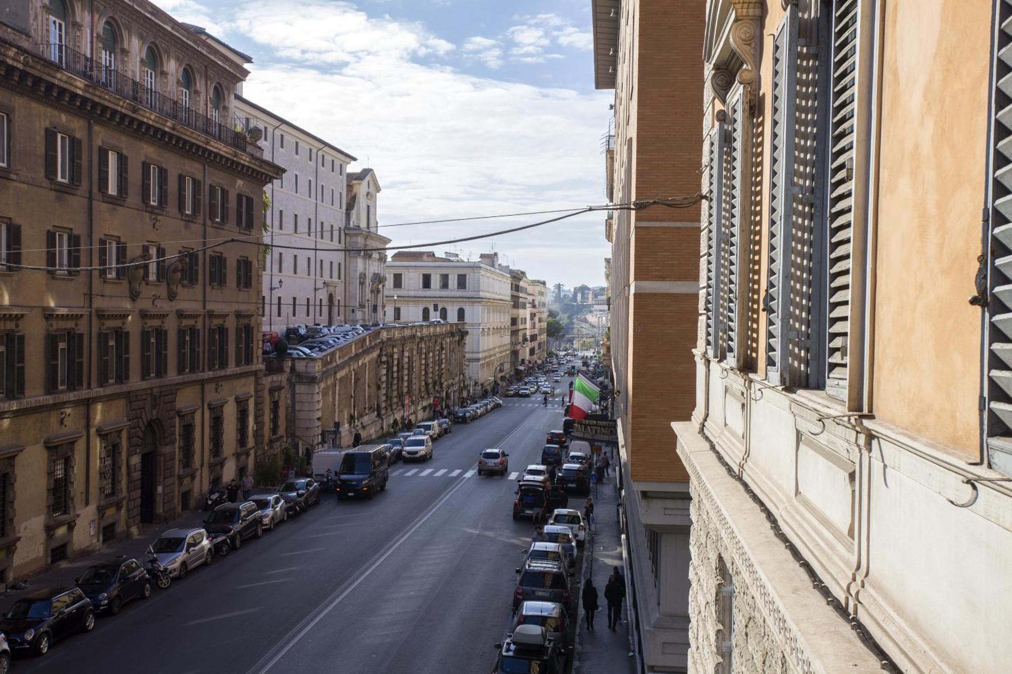 Colosseo Prestige Rooms Rom Exteriör bild