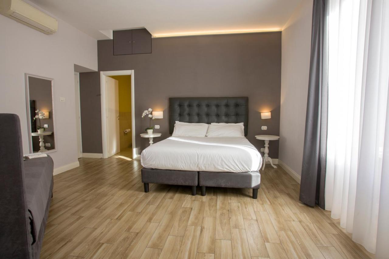 Colosseo Prestige Rooms Rom Exteriör bild